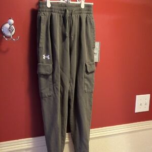 Under Armour Olive Jogger Cargo Pants